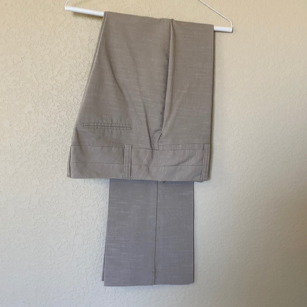 Women’s khaki pants